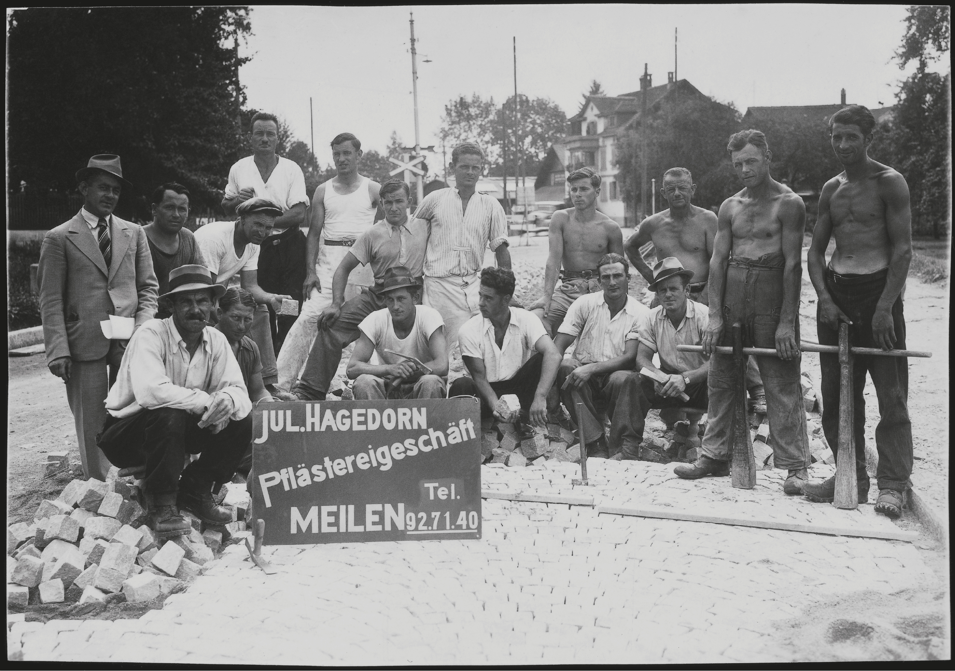 1936