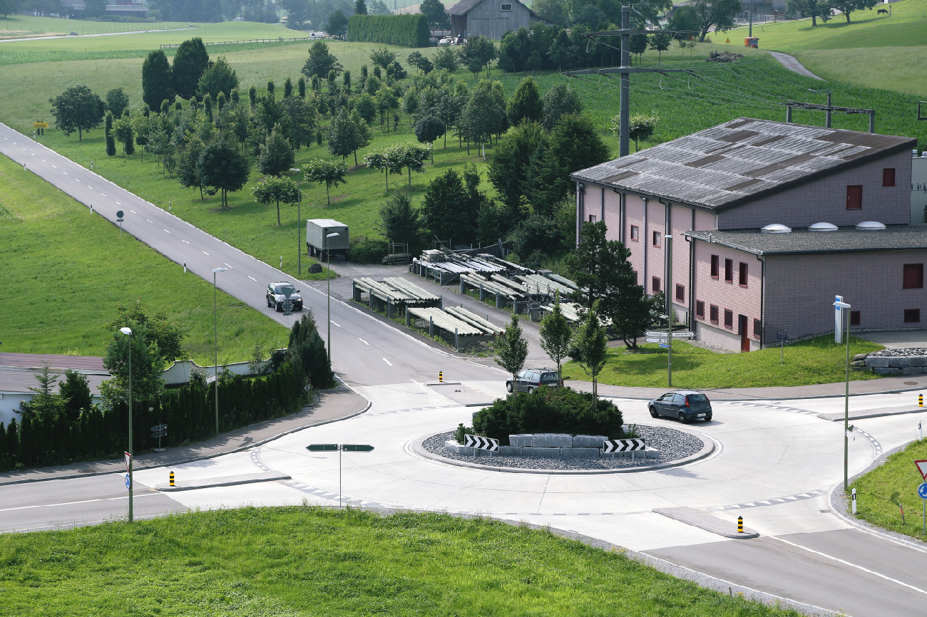 Beichlenstrasse + Kreisel, 8820 Wädenswil